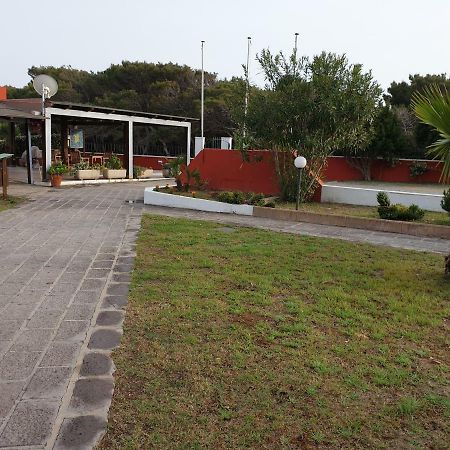 Hotel Mezzaluna Carloforte  Exterior foto