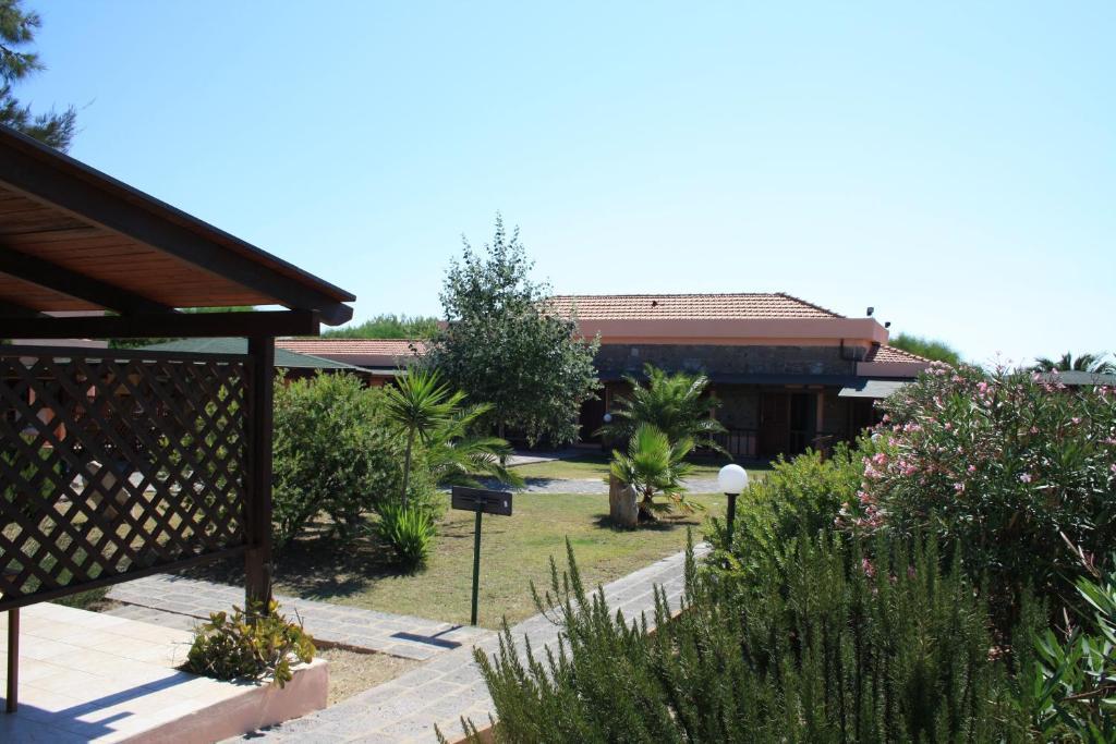 Hotel Mezzaluna Carloforte  Exterior foto